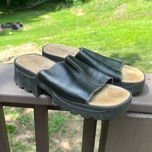 Y2K MIA Black Leather Platform Slide Sandals - size 8